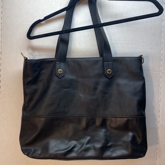 Steve Madden Handbags - Steve Madden Vegan Black 2 Textured Bag